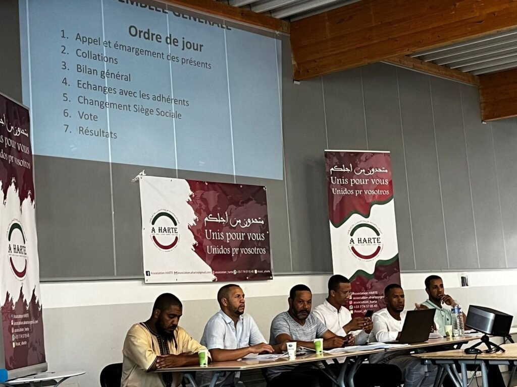 Membres et bénévoles de l’Association AHARTE lors d’un événement