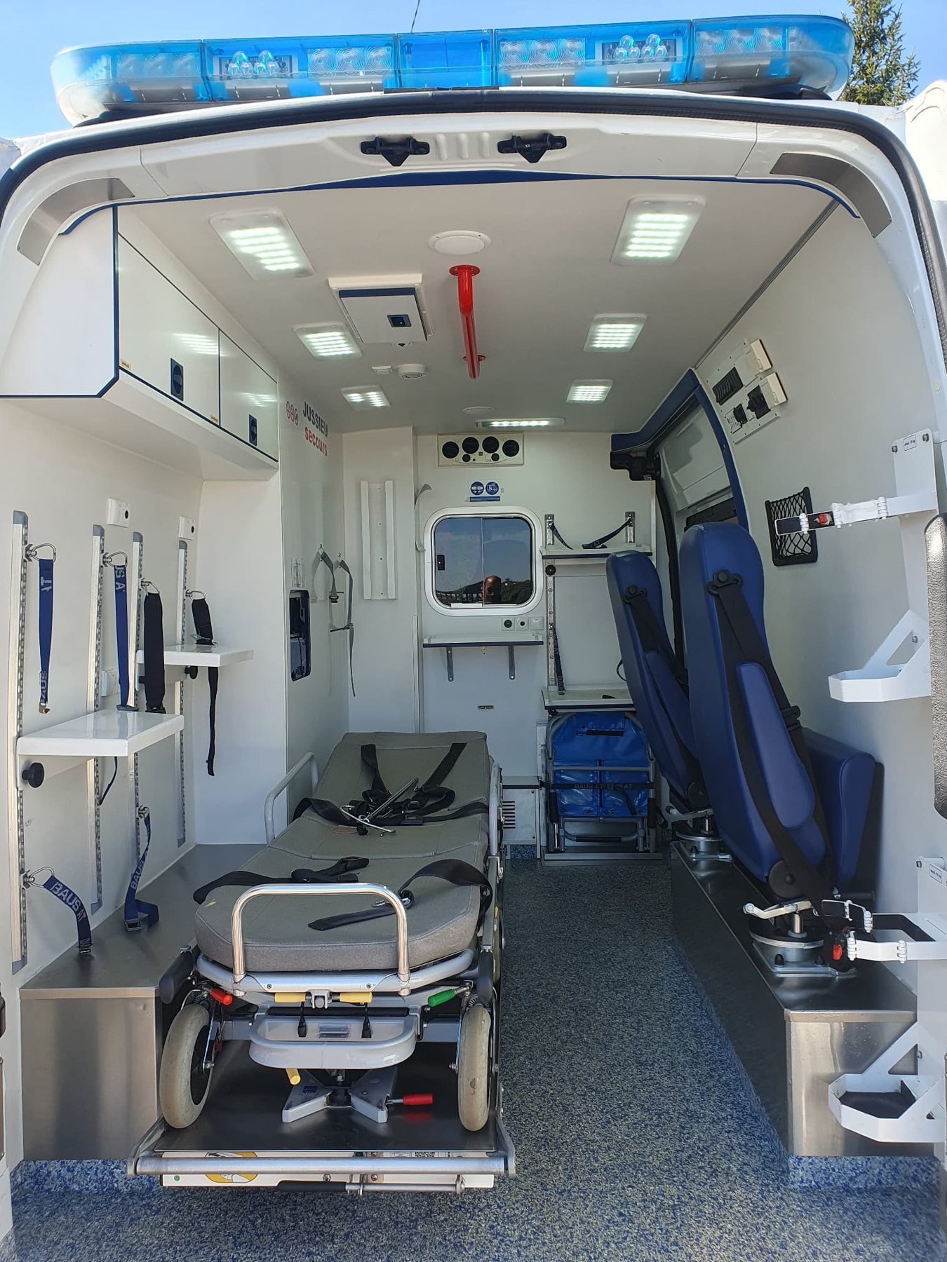 Ambulance de l’Association AHARTE