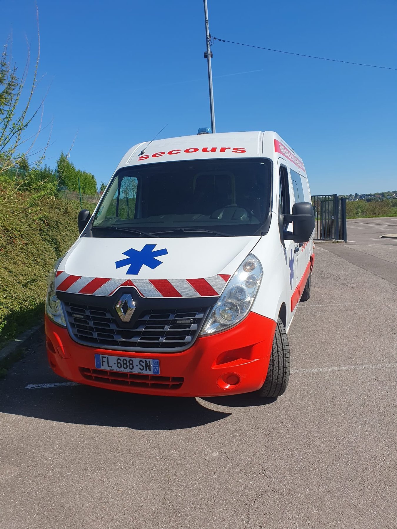 Ambulance de l’Association AHARTE