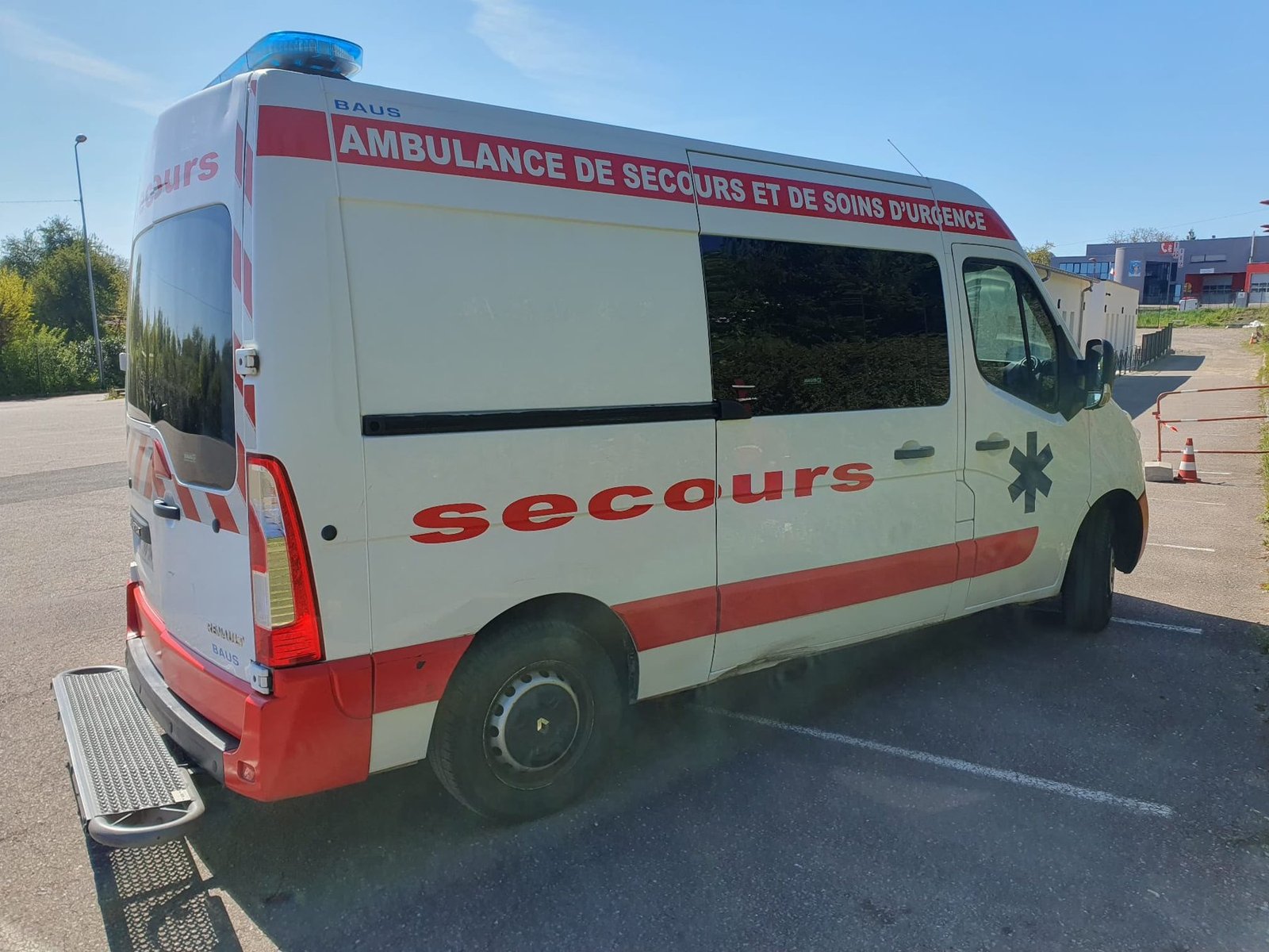 Ambulance de l’Association AHARTE